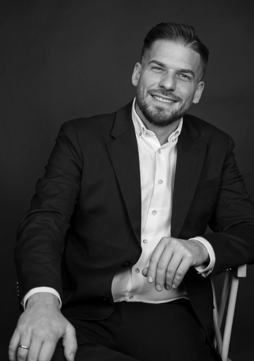 Geschäftsführer Hendrik Kreft von Autoguru247